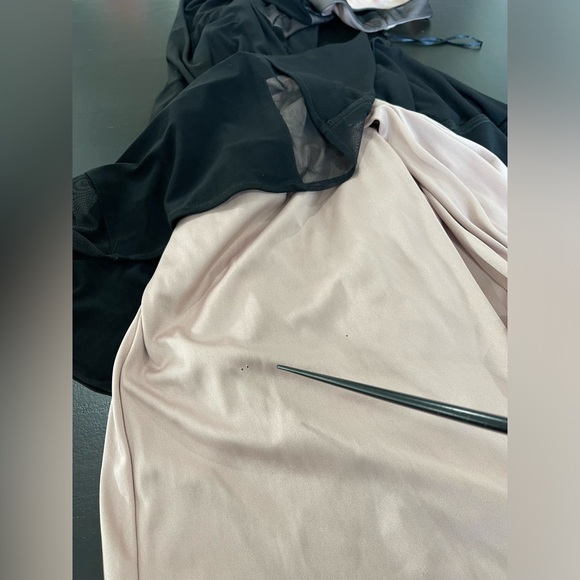 Nightway Black Nude Hour Glass Silhouette Evening Gown Sz 4P - Picture 8 of 8